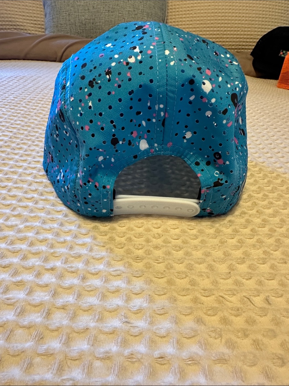 Alter ego running hat - Picture 4 of 6